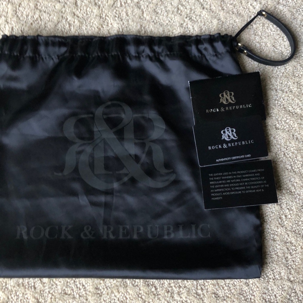 Rock & Republic snakeskin clutch - Picture 3 of 8